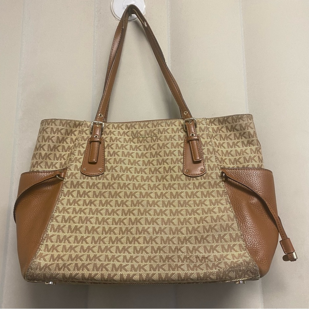 Michael Kors Voyager Logo Jacquard Tote Bag Purse Monogram Designer Neutral